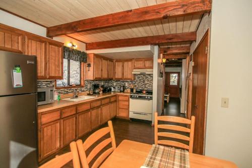 Bear Pause-1744 by Big Bear Vacations - image 9
