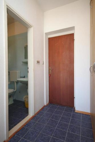 Apartments with a parking space Baska Voda, Makarska - 6773