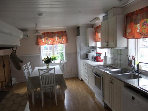 廚房, Enecopia Bed & Breakfast in 恩雪平