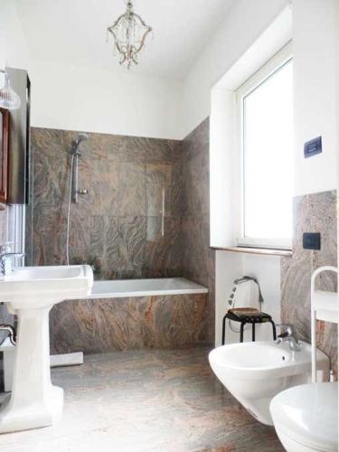 Villa Emilia – Castronno, MD