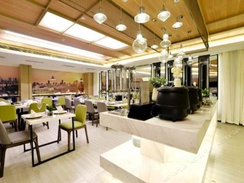 Еда и напитки, Atour Hotel Wuhan Hankou Railway Station Changqing Road in Железнодорожная станция Ханькоу
