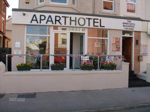 Aparthotel Blackpool - image 6