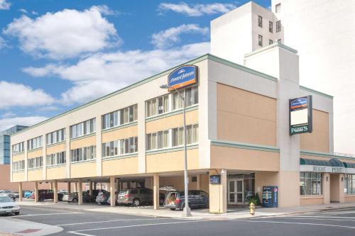 Howard Johnson by Wyndham Atlantic City in Atlantic City, USA