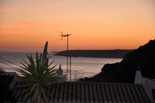  Studio Allegria, Unterkunft in Salema