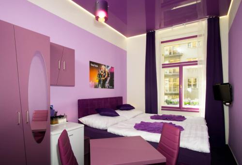 Apartment COLOURS - your 7 colour experience in centre of Prague 4