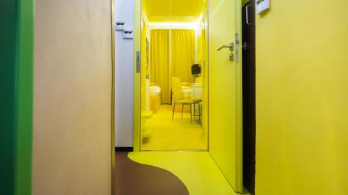 Apartment COLOURS - your 7 colour experience in centre of Prague, Praha (fotografie 5)
