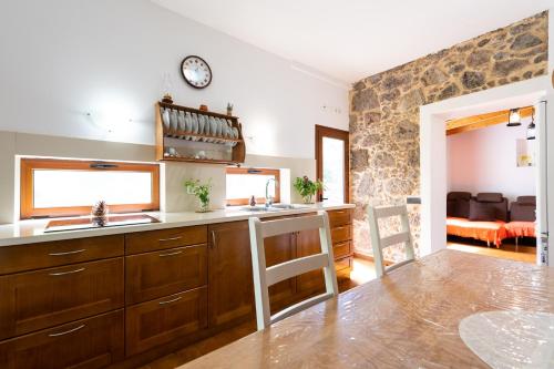 Konyha, Villa Canaria piscina jacuzzi jardin in Santa María de Guía