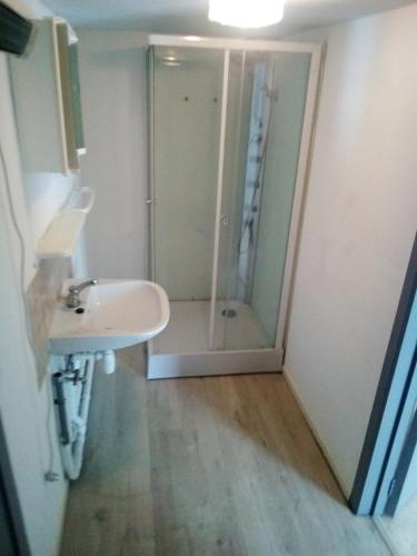  Biaux in 5680 Doische