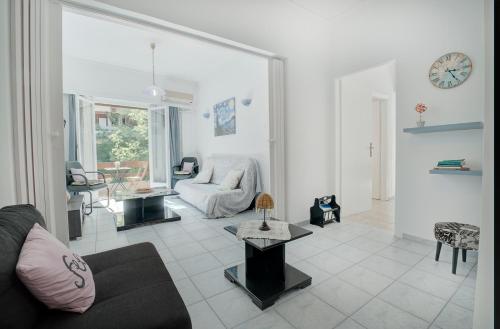  Fix Metro Apartments, 5 min to Acropolis, Ferienwohnung in Athen