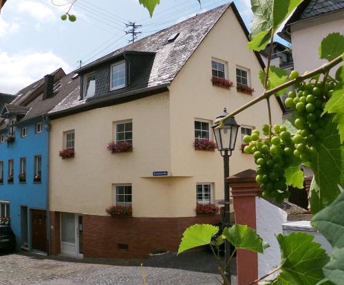Ferienhaus Würzgarten -ÖPNV-Ticket gratis- in Ürzig, Deutschland