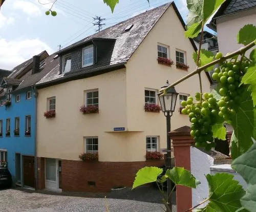 Ferienhaus Würzgarten -ÖPNV-Ticket gratis- in Ürzig, Deutschland