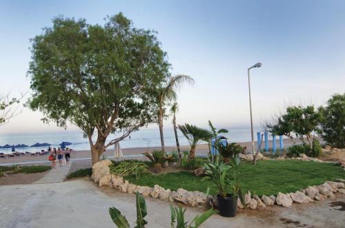 Galazio Beach - image 8