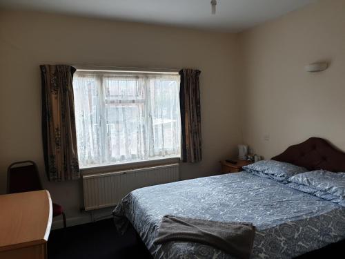 Tower House Hotel - image 4