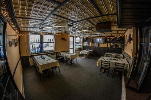 Restaurant, Penzion U Arnosta Sklare in Harrachov
