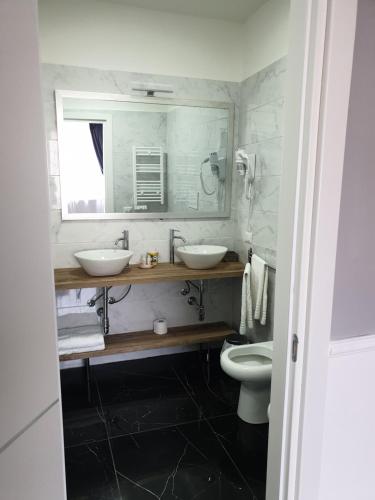 Dimorra Boutique Rooms - image 8