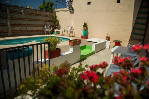 2 bedrooms, 4 beds
