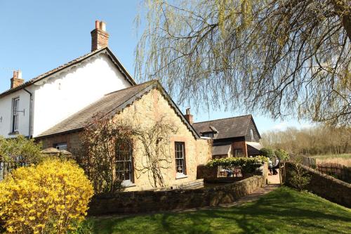 Badgers Inn - image 16