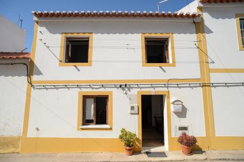  Casa Saudade, Pension in Zambujeira do Mar bei São Teotónio