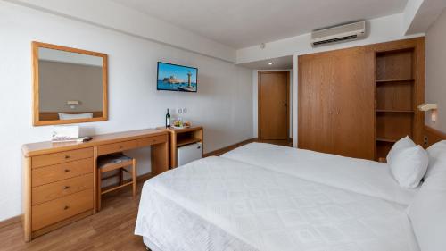 Sirene Beach Hotel - image 2