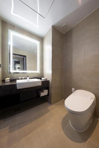 Twin Room - Non-Smoking