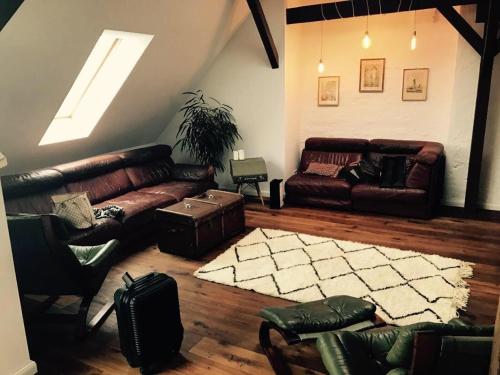 Helle Dachgeschosswohnung für 8 Personen in zentraler Lage, Берлин (фото 7)