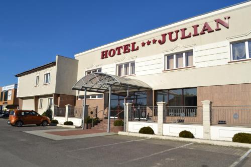 Hotel Julian