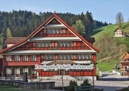Landgasthof Schäfle in Sankt Peterzell, Schweiz