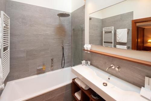 Hotel Sonne - image 3
