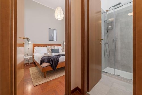 Lively Roma Trastevere renovated apartment - FromHometoRome, Roma (foto 6)