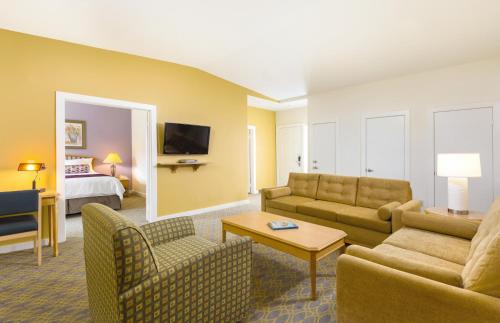 One-Bedroom Suite