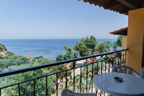 Celia Apartments - image 11