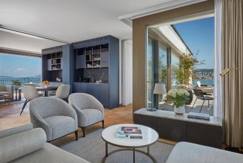 3 bedrooms, 4 beds