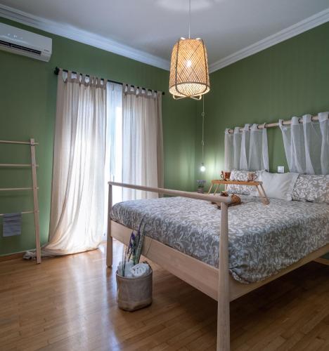 Apartment at the foothills of Acropolis, Atény