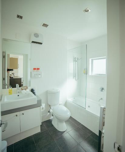 Well-appointed bathrooms