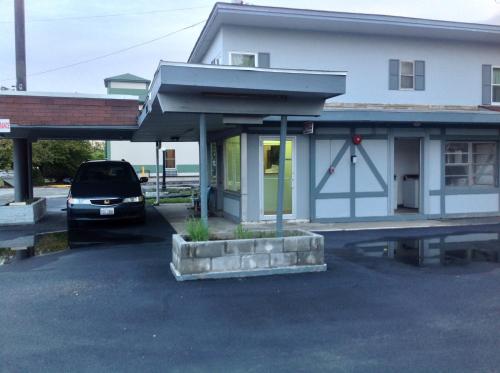 Economy Inn - Granite City