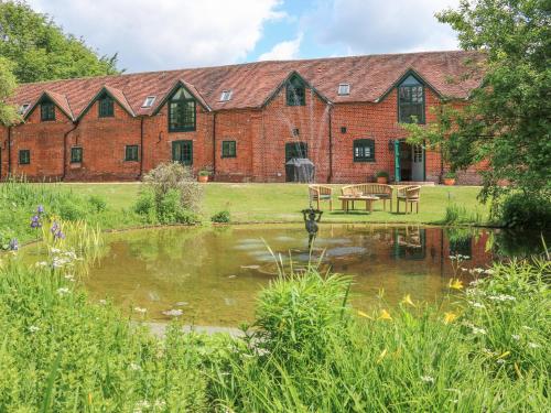 Buckholt Stables - East Grimstead