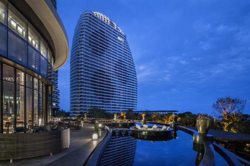 Howard Johnson by Huizhou Hot Spring Resort 5