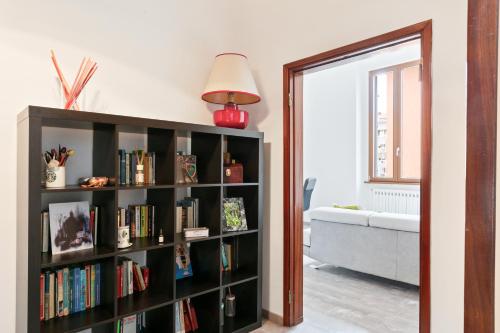 Piazza Alberti Apartment with Terrace - image 13