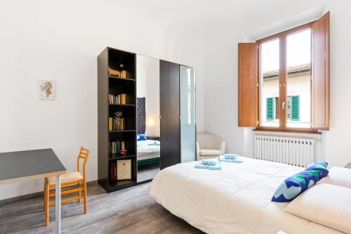 Piazza Alberti Apartment with Terrace - image 7