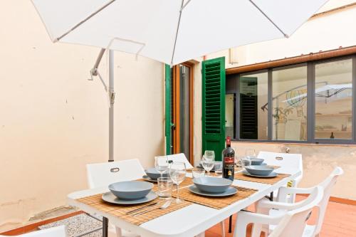 Piazza Alberti Apartment with Terrace - image 8