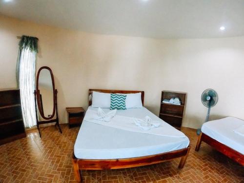 Pescador View - Beach Resort & Restaurant Room Type - Bungalow - Water Front