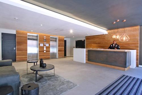 The Docklands Luxury One Bedroom Apartments - image 3