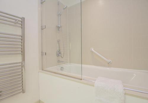 The New Quartermile Residence - image 11