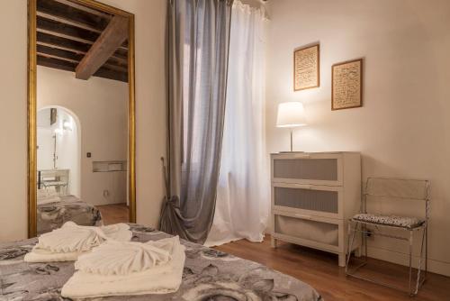 Fori Imperiali Elegant Apartment - image 9