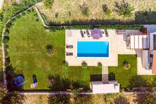 VILLA ROKO with 4 bedrooms, 32sqm heated pool