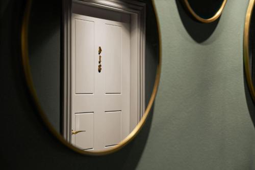 Ascot Hotel - image 3