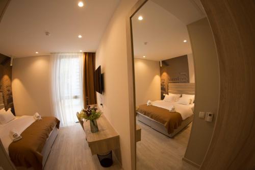 Hotel Verso - main image