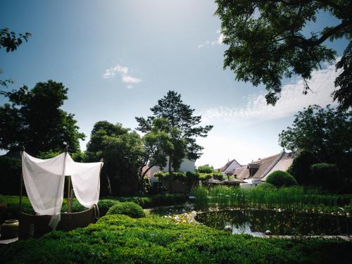 Garden, Relais & Chateaux Taubenkobel in Semmering