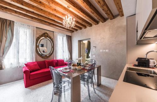 Rialto Luxury Flat - image 4