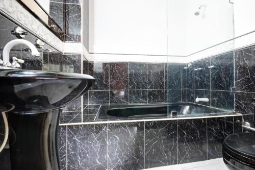 Bathroom, Sam'S VIP Hostel San Gil in San Gil